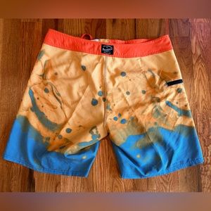 Lost at Sea Board shorts Men’s Size 36